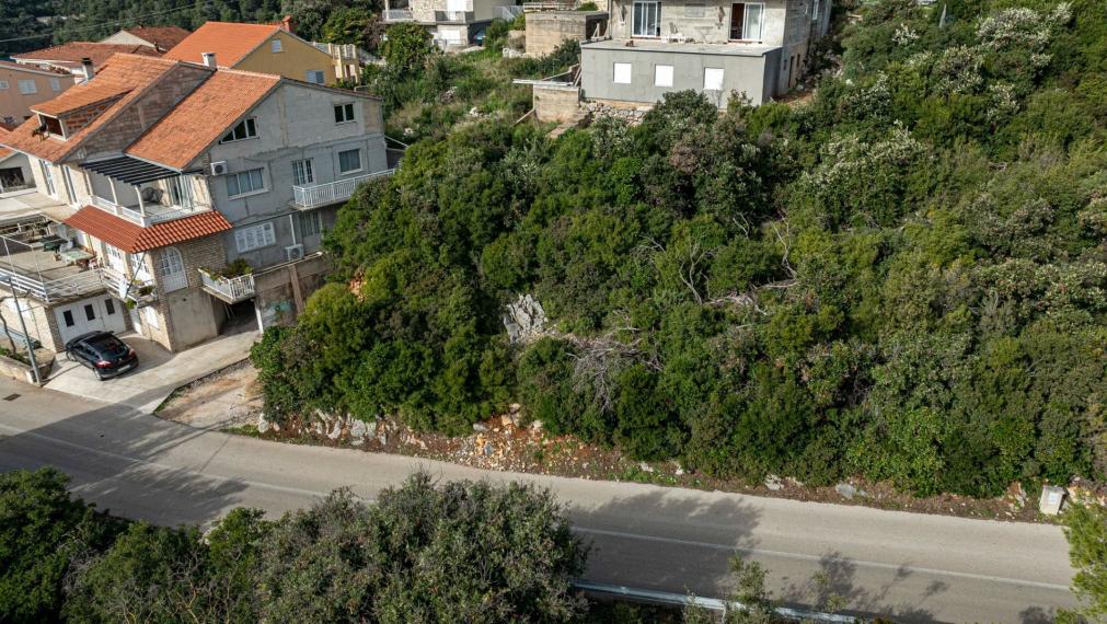 Slnečný pozemok len kúsok od pláže – ideálny pre apartmánový dom