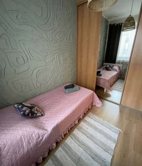 Dizajnový byt v srdci Bratislavy – 42 m² pokoja a funkčnosti