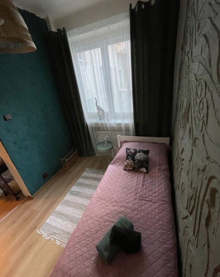 Dizajnový byt v srdci Bratislavy – 42 m² pokoja a funkčnosti