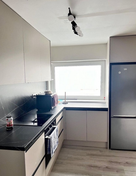 Priestranný 4-izbový byt alebo kancelárske priestory – 120 m² s parkovaním