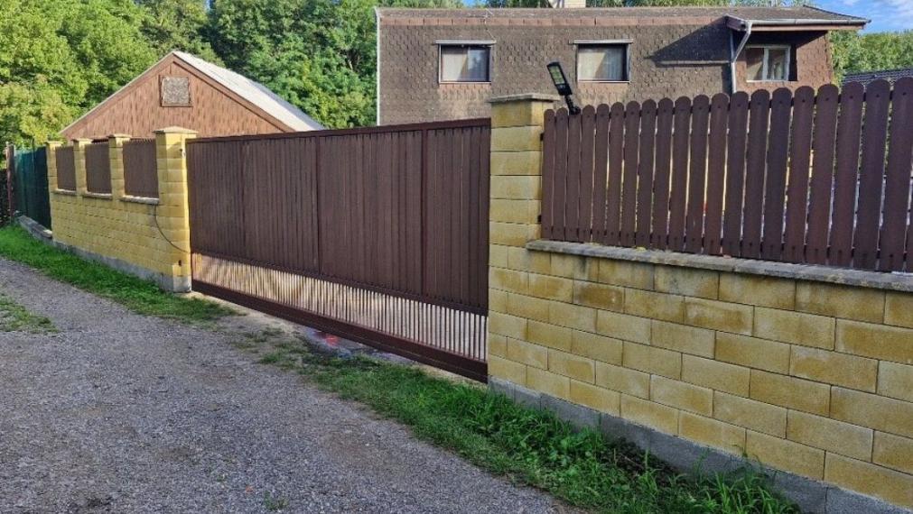 Na predaj - 4-izbový dom, Vlčie hrdlo, Bratislava II