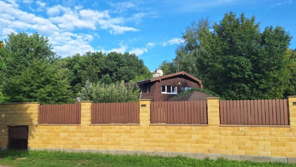 Na predaj - 4-izbový dom, Vlčie hrdlo, Bratislava II