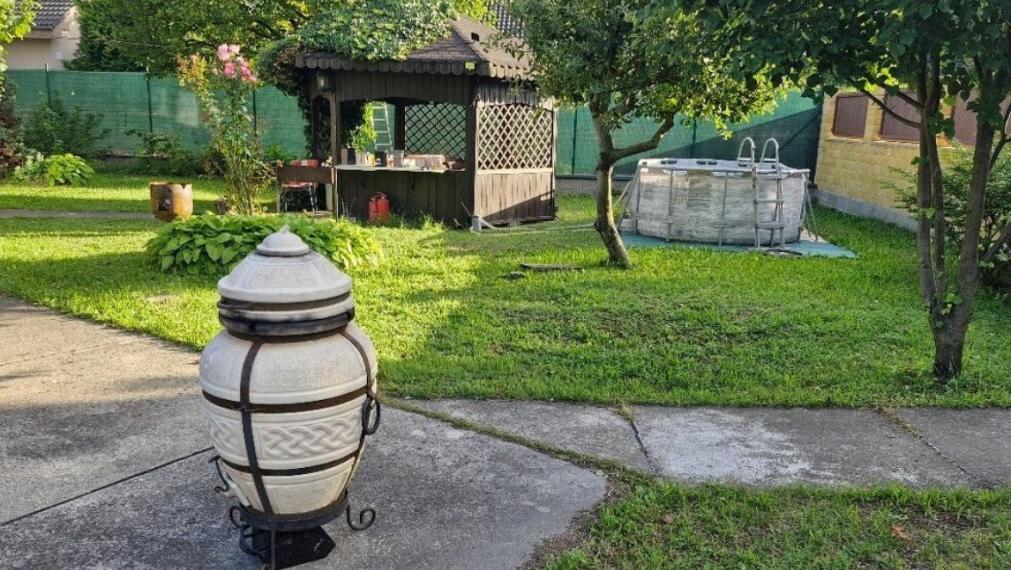 Na predaj - 4-izbový dom, Vlčie hrdlo, Bratislava II