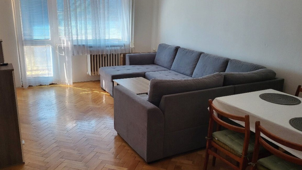 Na prenájom 2,5-izbový byt s loggiou v Ružinove – tichá lokalita Ostredky