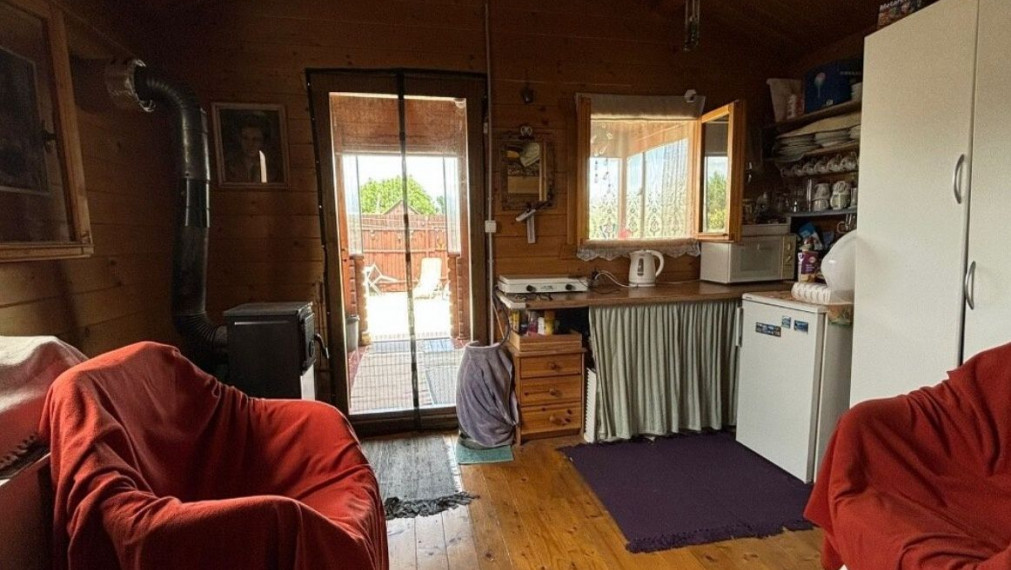 Záhrada na predaj, Rača