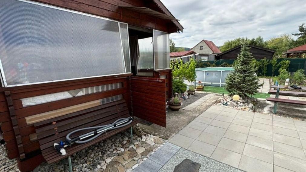 Záhrada na predaj, Rača