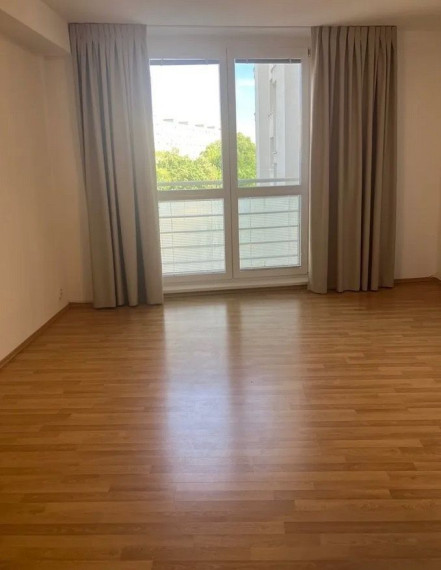 Na prenájom - 4-izbový byt, ul.Pažítková, Bratislava II