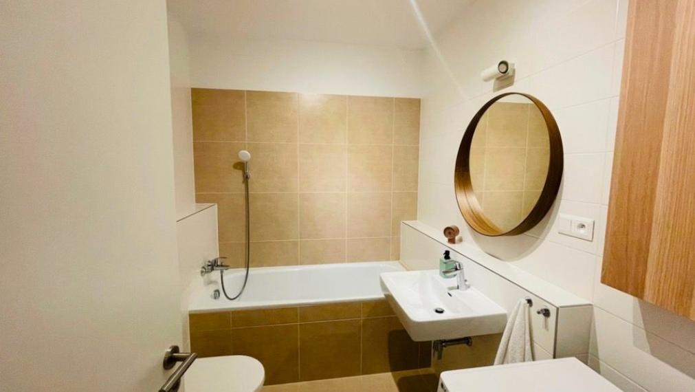 Na prenájom - 1-izbový byt, ul. Hraničná, Bratislava II