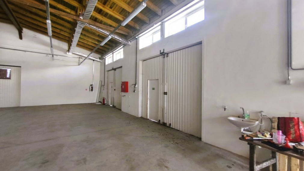 Moderný sklad 258 m2 - možnosť deliť na menšie celky