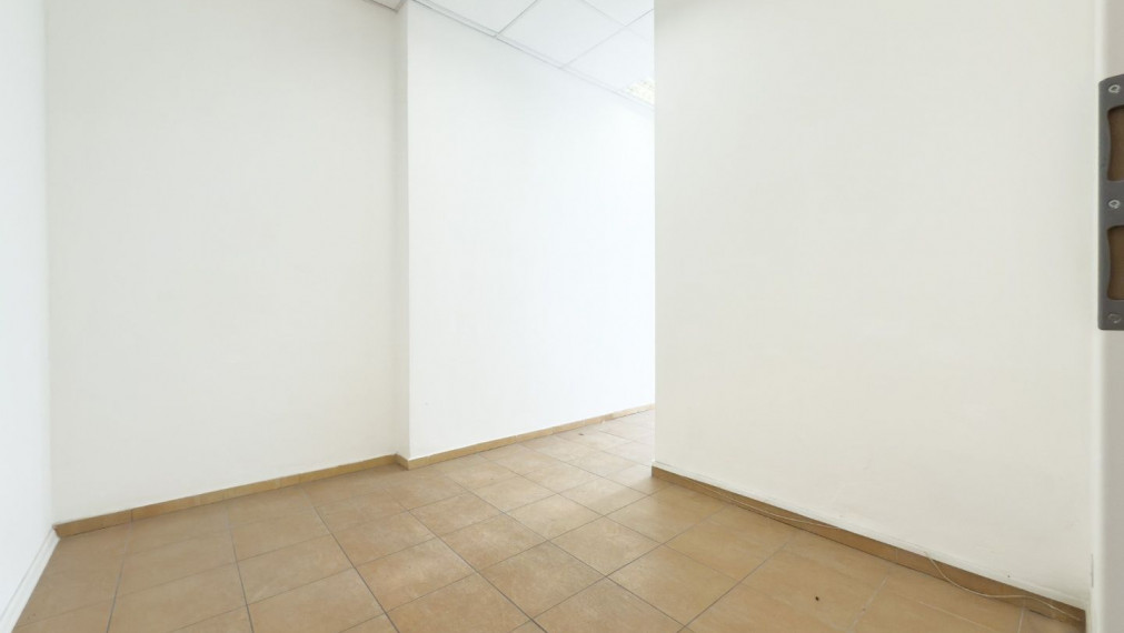 OC Saratov – Obchodné priestory na prenájom v Dúbravke