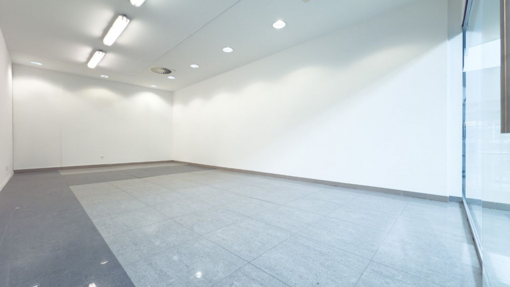 OC Saratov – Obchodné priestory na prenájom v Dúbravke