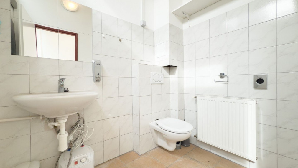 OC Saratov – Obchodné priestory na prenájom v Dúbravke