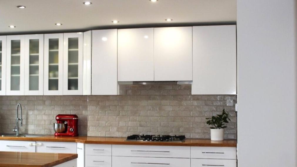 Na predaj elegantný a priestranný 3-izbový byt s dvomi balkónmi TOP