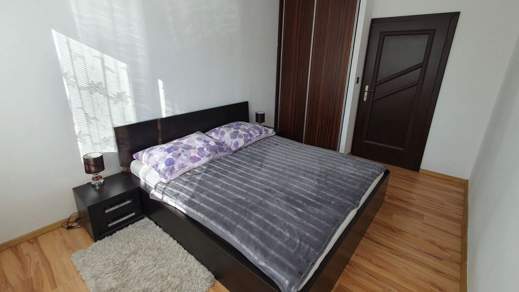 3-izbový byt s nepriechodnými izbami a lodžiou – Furdekova, Petržalka