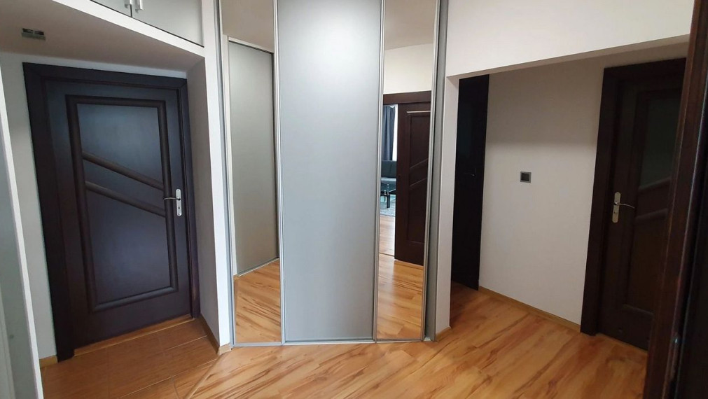 3-izbový byt s nepriechodnými izbami a lodžiou – Furdekova, Petržalka