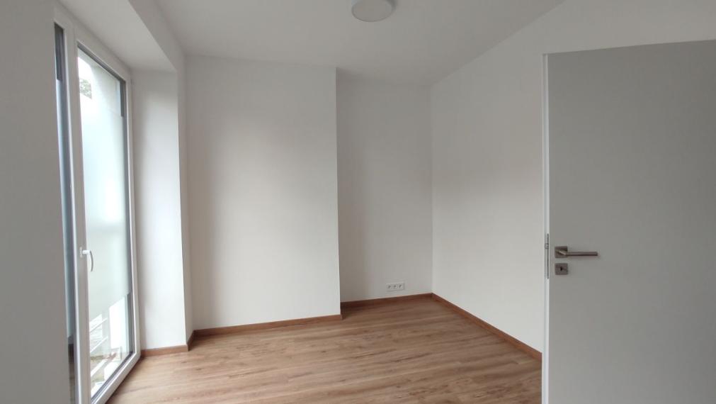 Objekt vhodný na podnikanie, Podunajské Biskupice