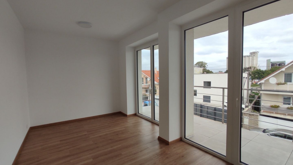 BEZ PROVIZIE Rodinný dom vhodný na administratívu Podunajské Biskupice