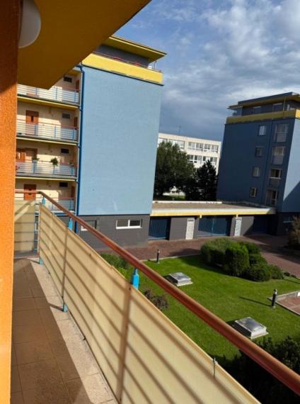 Na prenájom 2izbový slnečný v Petržalke