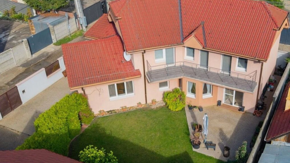 Rodinný dom na predaj - Ružinov