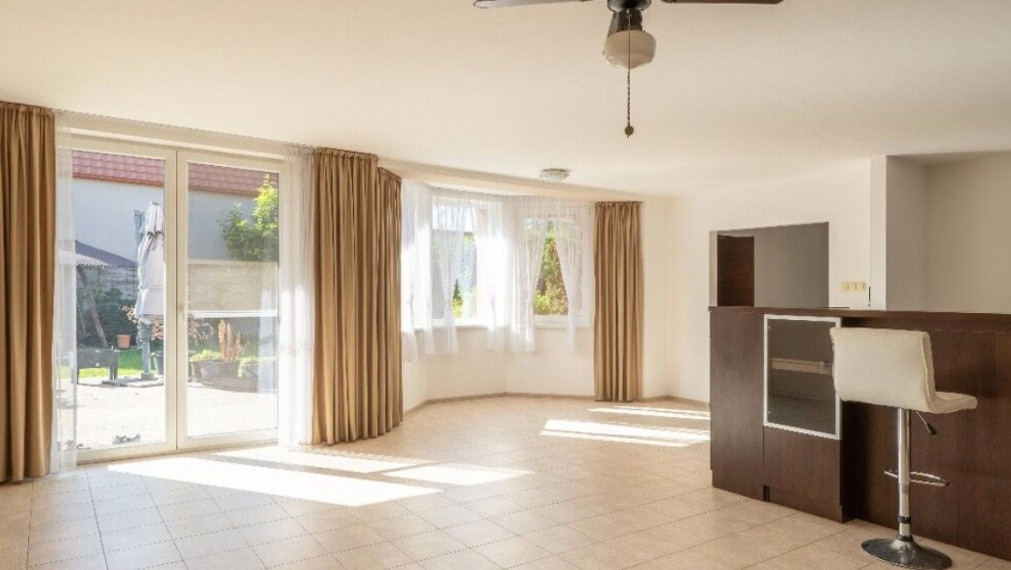 Rodinný dom na predaj - Ružinov