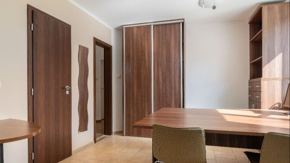 Rodinný dom na predaj - Ružinov