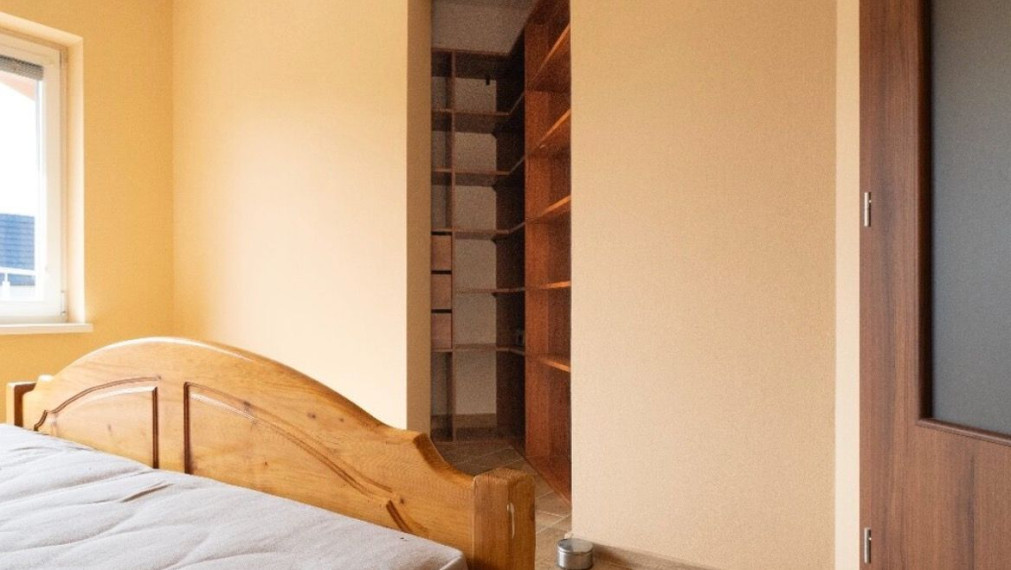 Rodinný dom na predaj - Ružinov