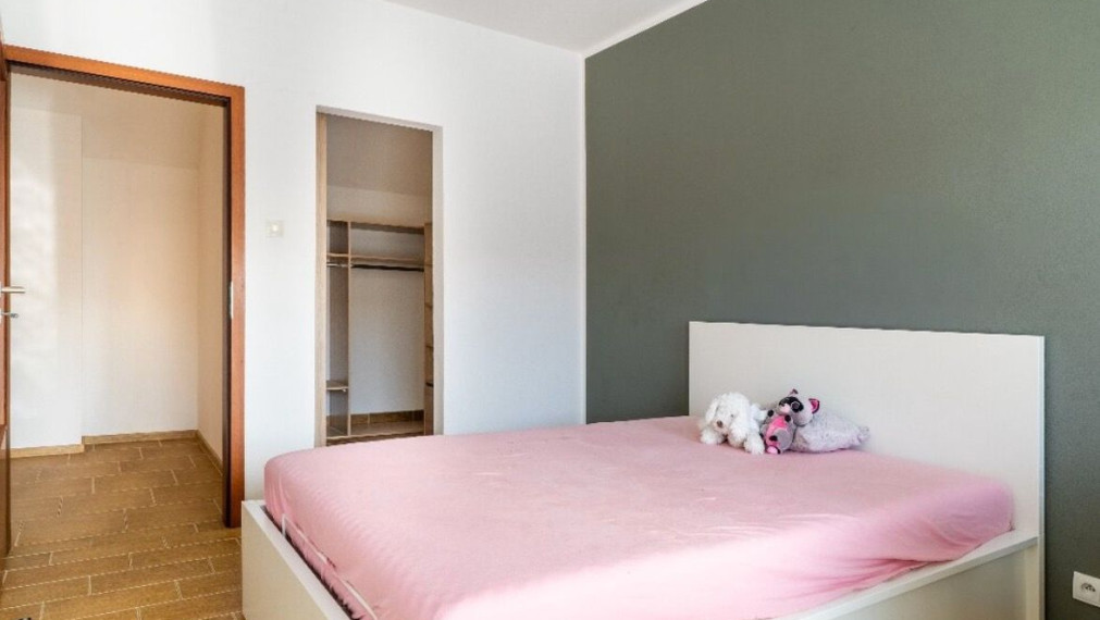 Rodinný dom na predaj - Ružinov