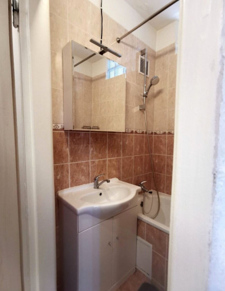 Na prenájom 2-izbový byt s balkónom a klimatizáciou na Záhradníckej