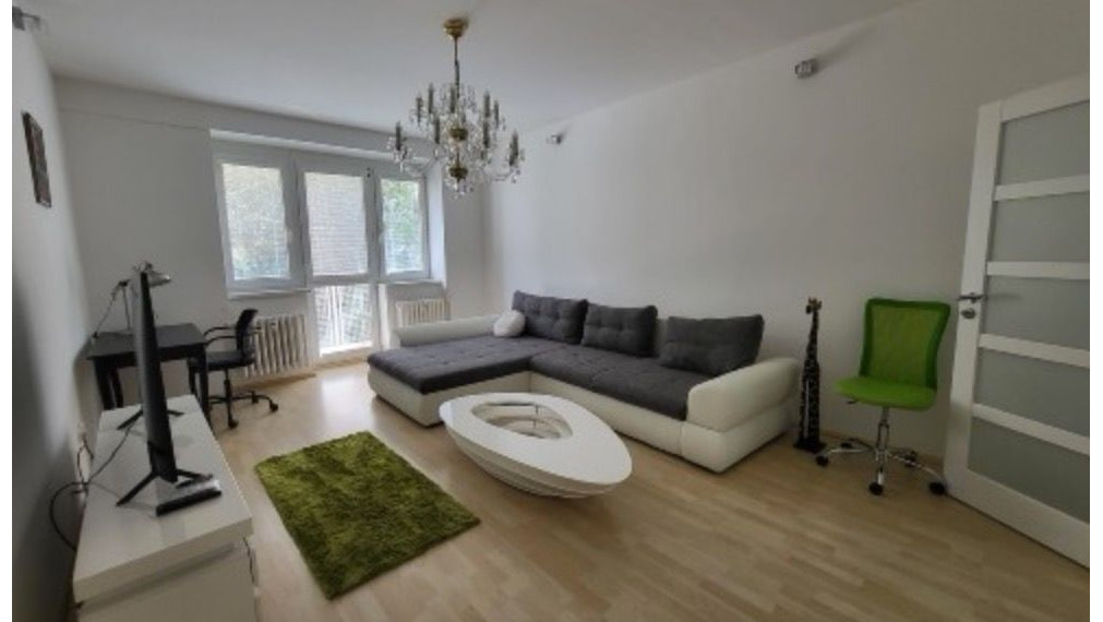 3i byt na prenájom, Grösslingová