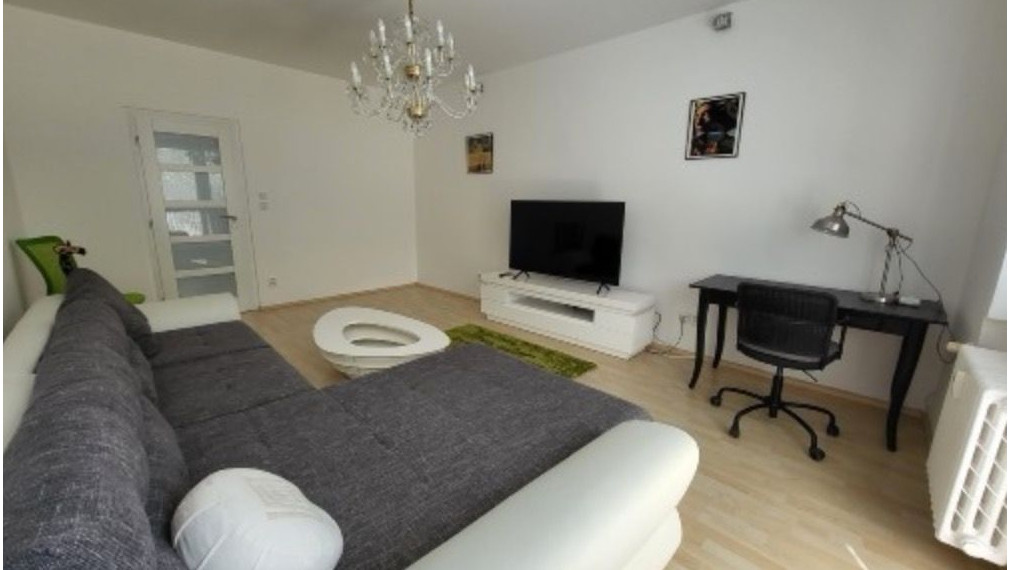 3i byt na prenájom, Grösslingová