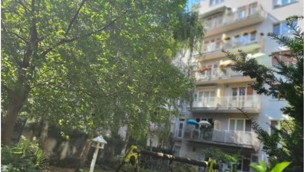 3i byt na prenájom, Grösslingová