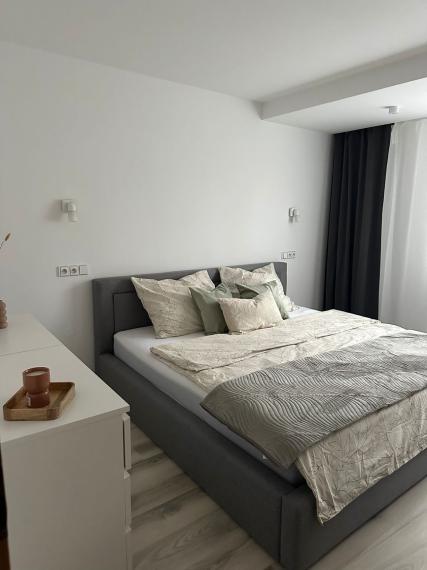 Prenájom: moderný 2-izbový byt vo vile v Starom Meste