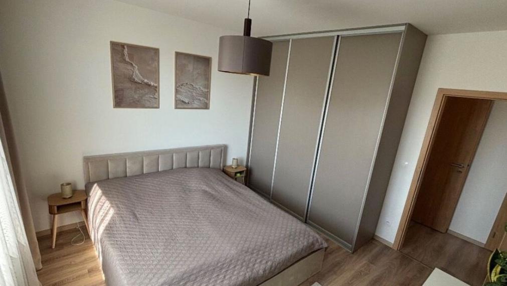 Na prenájom 3izbový byt s balkónom Ovocné sady, ulica Ivanská cesta