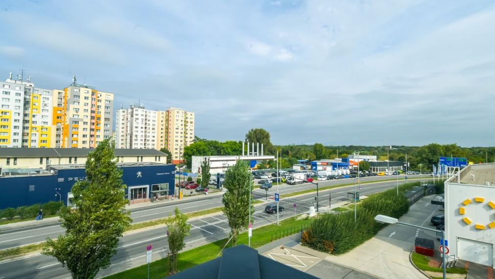 3-izbový byt s prémiovou rekonštrukciou – Zóna Mesto, Slnečnice TOP