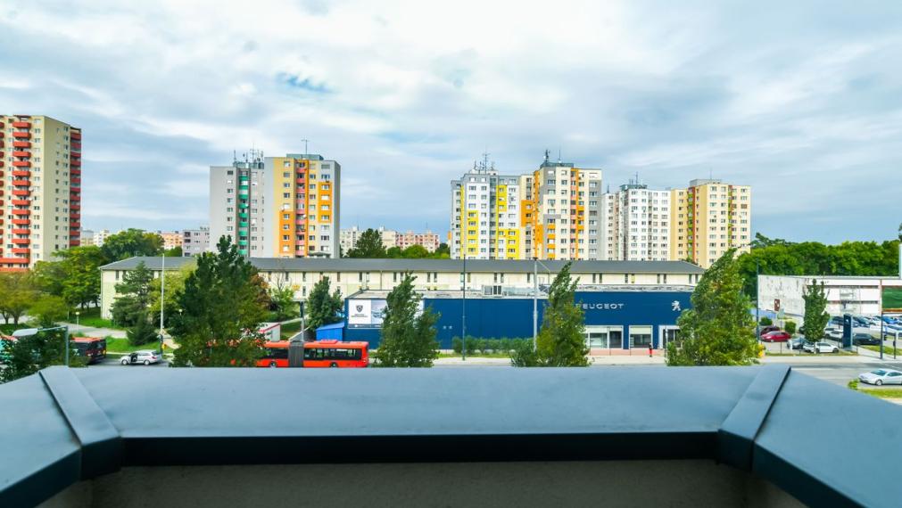 3-izbový byt s prémiovou rekonštrukciou – Zóna Mesto, Slnečnice TOP