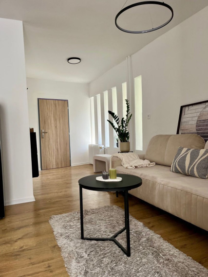 Na prenájom priestranná garsónka  v lokalite Horského parku TOP