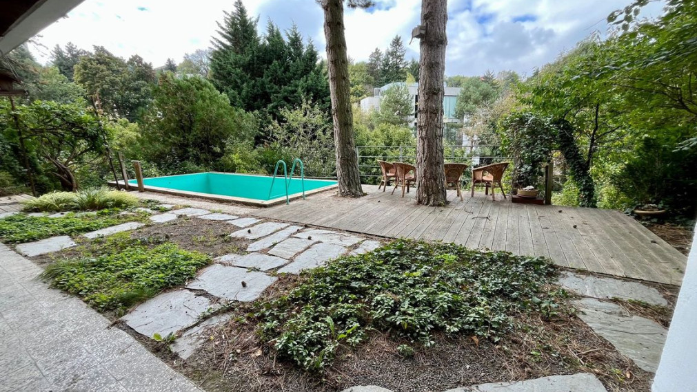 Exkluzívny ateliérový byt pri Horskom parku s prístupom do záhrady TOP