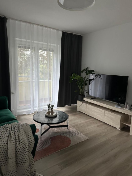 Svetlý 3i byt s terasou, záhradou a bazénom – Staré Mesto TOP