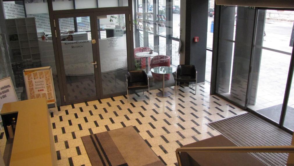 205m2 kancelársky celok v centre na Lazaretskej/Cintorínskej ulici, Staré Mesto