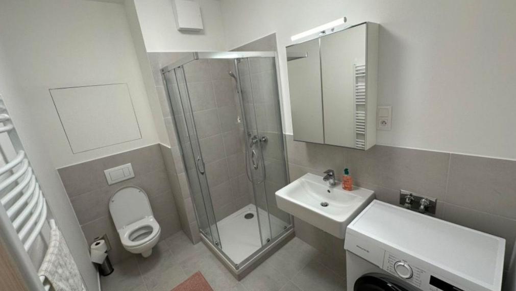 Byt na prenjaom - ul. Labutia, Bratislava V TOP