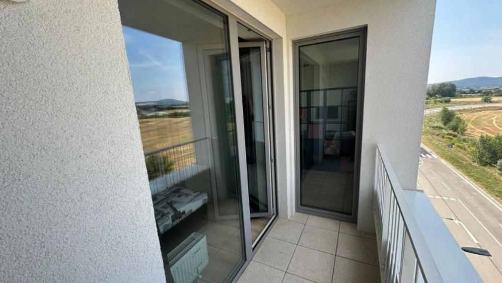 Byt na prenjaom - ul. Labutia, Bratislava V TOP