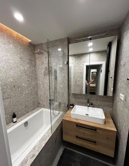 Moderný 3-izbový byt s loggiou a balkónom, ul. Nezábudková,  Bratislava II TOP