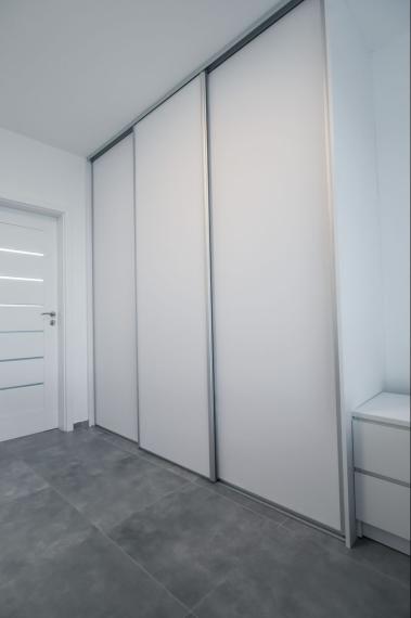 2-izbový byt s predzáhradkou aj parkovaním – pocit domu za cenu bytu