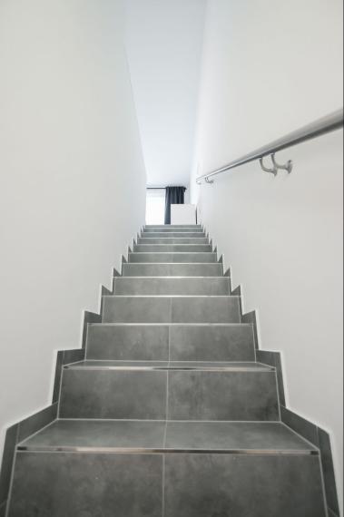 2-izbový byt s predzáhradkou aj parkovaním – pocit domu za cenu bytu