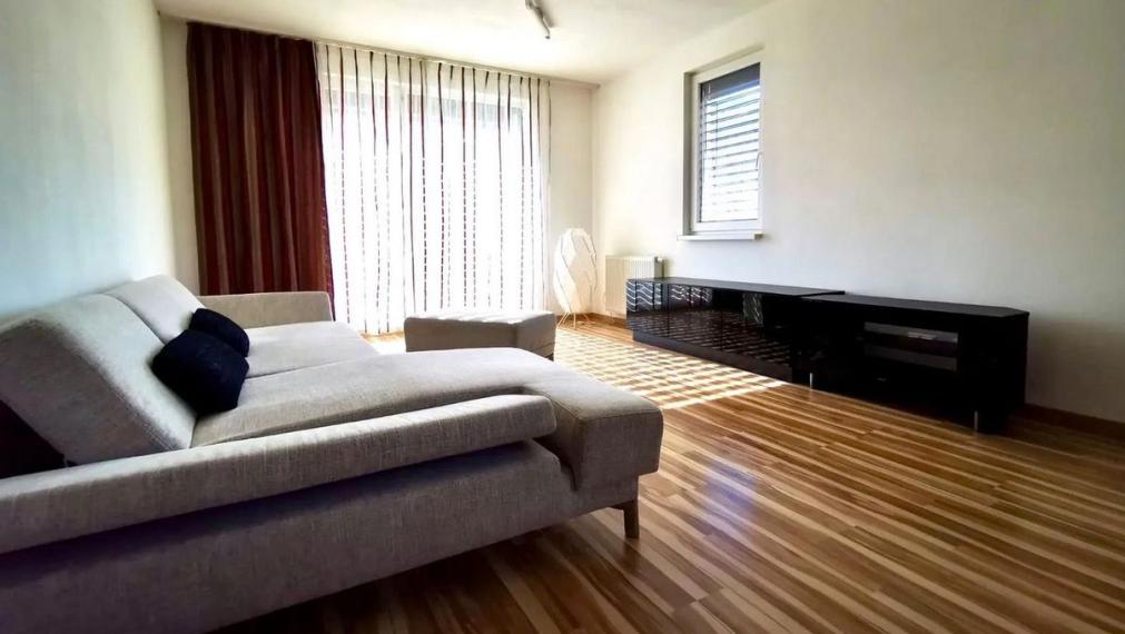 Byt na prenájom - ul. Kadnárova, Bratislava III TOP 