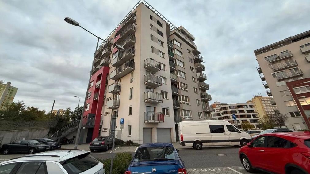 Byt na prenájom - ul. Kadnárova, Bratislava III TOP 