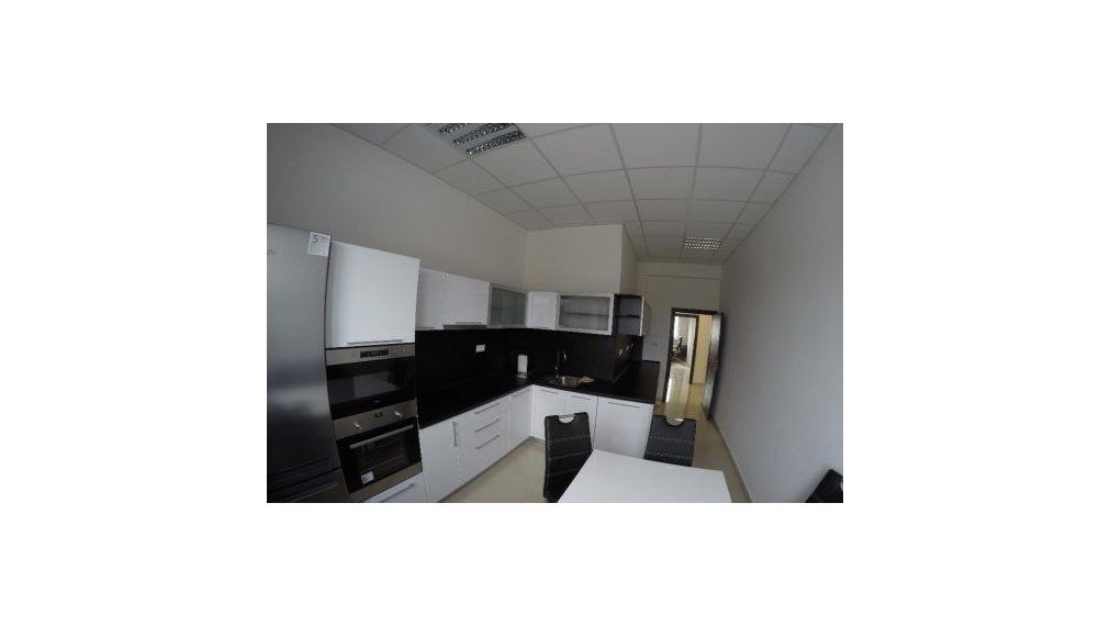 Moderné kancelárske priestory s možnosťou skladu, okolie Nitry