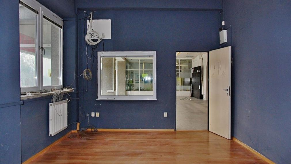 Obchodné priestory,Trenčín, Za mostami