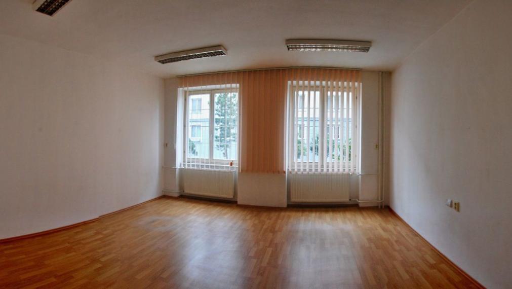 Administratívne priestory, Trenčín – Sihoť I