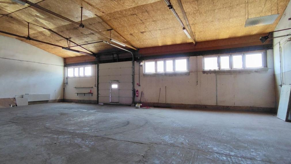  Sklad, Nové Mesto nad Váhom